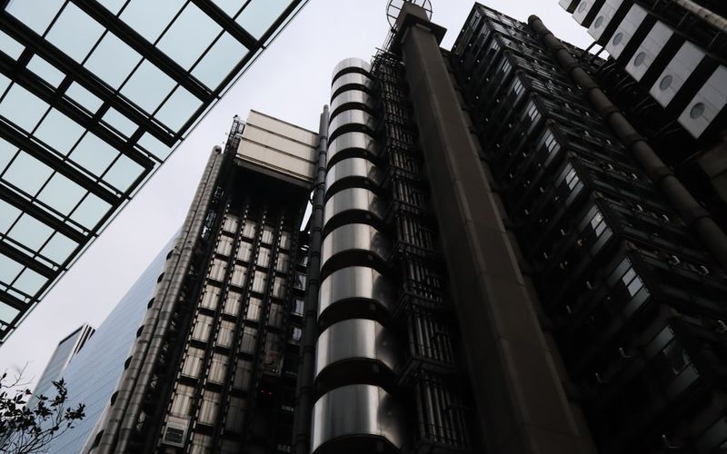 Vacant or between-tenants: why London commercial buyers use bridging