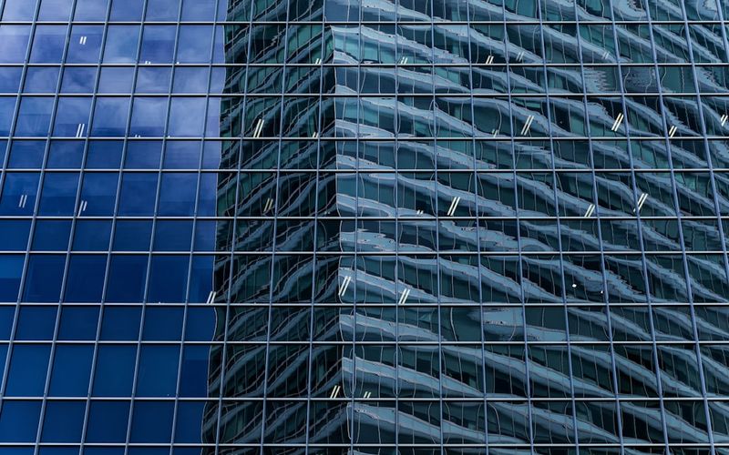 Short-Term Loans Against Singapore Shares: When the Bank Delays or Declines