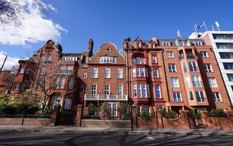 Property Loan True Cost: How Rate, Fees and Retention Combine Before a Single Penny Is Deployed